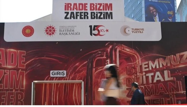 15 Temmuz'a özel dijital zaman tüneli ziyarete açıldı